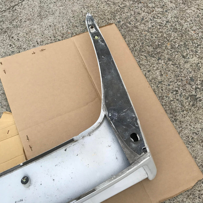 The Skyline Shed - R33 GTR Wing - USED PARTS (1)